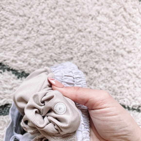 Lululemon White Athletic Shorts!! - Picture 3 of 7